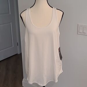 Under Armour Size L White Fitted Tank top